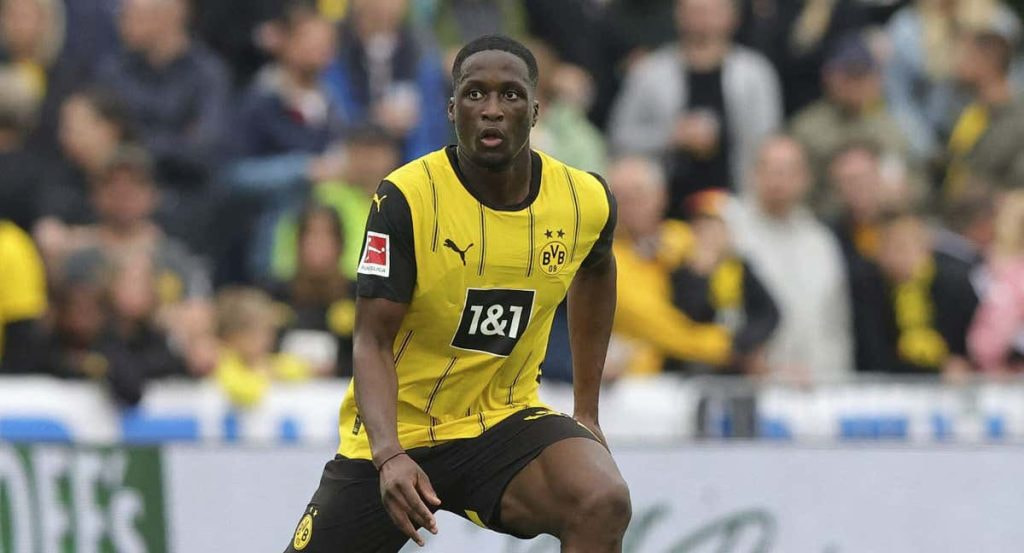Soumaila Coulibaly, con el Dortmund.