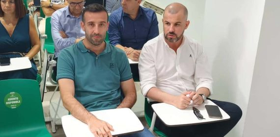 José María Barba y Manu Fajardo, miembros de la secretaría técnica del Betis.