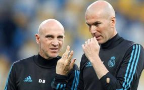 Bettoni, junto a Zidane.