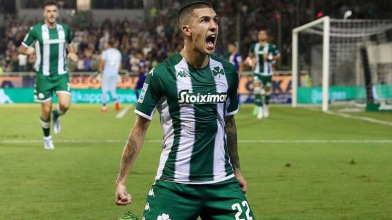 Aitor Cantalapiedra celebra un gol esta temporada.