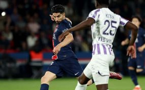 Carlos Soler durante el último partido del PSG en el Parque de Los Príncipes.