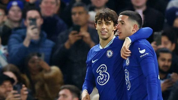 Joao Félix celebró su gol ante el Everton con Enzo Fernández.