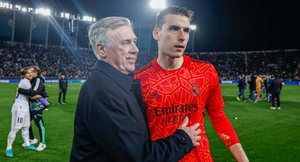 Ancelotti y Lunin, juntos en el Mundial de Clubes del pasado mes de febrero.