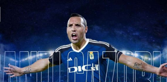 Montaje que ha hecho el Real Oviedo para anunciar el fichaje de Cazorla.