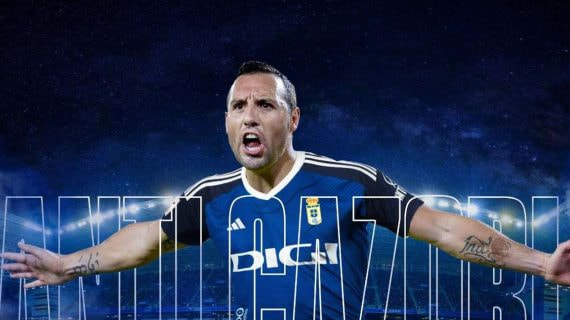 Montaje que ha hecho el Real Oviedo para anunciar el fichaje de Cazorla.