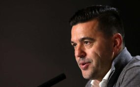 Cosmin Contra, durante su etapa como seleccionador de Rumanía.