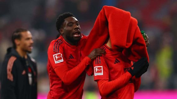 Alphonso Davies, en un partido con el Bayern.