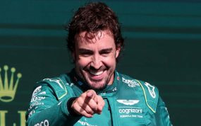 Fernando Alonso aspira a igualar el número de Mundiales logrado por su ídolo Ayrton Senna.