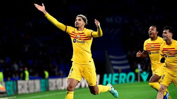 Ronald Araujo durante un partido ante la Real Sociedad de la pasada temporada.