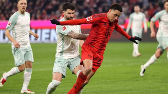 Musiala en un partido con el Bayern de Múnich.