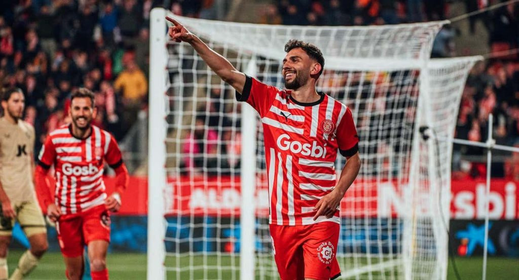Iván Martín celebra un gol.