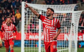 Iván Martín celebra un gol.