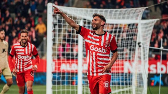 Iván Martín celebra un gol.