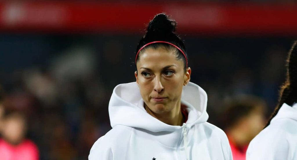 Jenni Hermoso instantes antes de un partido con la Selección.