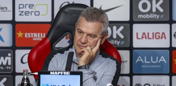 Javier Aguirre, en una comparecencia.
