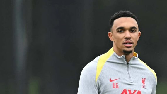 Alexander-Arnold, en un entrenamiento con el Lverpool.
