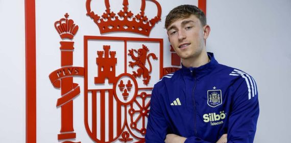 Dean Huijsen en la Ciudad Deportiva de Las Rozas.