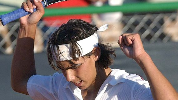 Rafael Nadal celebra un triunfo en el Campeonato de España de 2003 celebrado en Majadahonda.