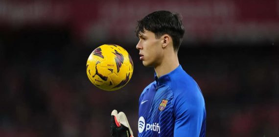 Diego Kochen durante un calentamiento con el primer equipo.