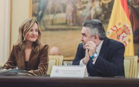 La ministra de Deportes, Pilar Alegría, junto a José Manuel Rodríguez Uribes, presidente del CSD durante una reunión el pasado 22 de diciembre de 2023.