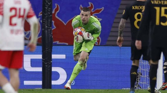 Lunin, durante su partidazo contra el Leipzig.
