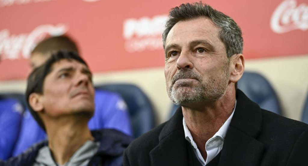 Diego Cocca, con gesto serio durante la goleada encajada contra el Villarreal.