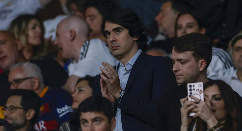 Diego Fernandes, en La Cartuja viendo la final de la Copa.