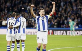 Oyarzabal celebra un gol en el Reale Arena.