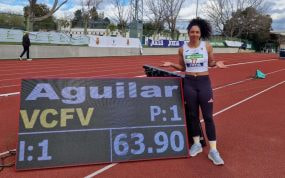 Yulenmis Aguilar lanzó la jabalina a los 63,90 metros en Jaén.