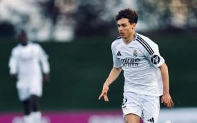 Thiago Pitarch, durante un partido con las categorías inferiores del Real Madrid.