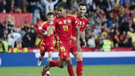 Lamine Yamal celebra su gol contra Países Bajos.