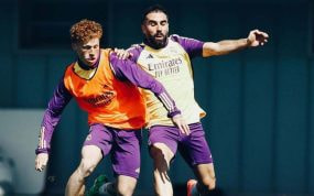 Jeremy de León supera a Carvajal en un entrenamiento reciente.