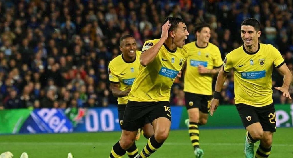 Ponce celebra el gol ante el Brighton.
