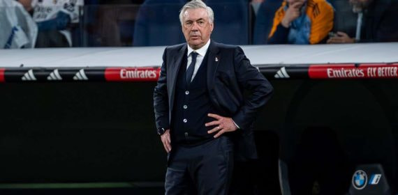 Carlo Ancelotti, en el banquillo del Bernabéu.