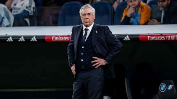 Carlo Ancelotti, en el banquillo del Bernabéu.