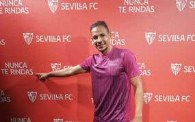 Fernando Reges posa para Relevo.
