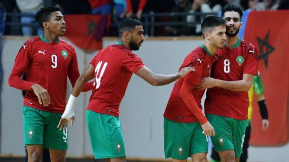 Khalid Bouzid, jugador de Industrias Santa Coloma, celebra un gol con la selección de Marruecos.
