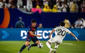 Fran García, contra el Barça.