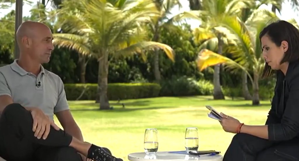Luis Rubiales en la entrevista con Ana Pastor.