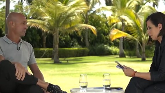 Luis Rubiales en la entrevista con Ana Pastor.