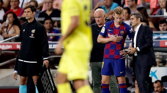 Frenkie de Jong charla con Valverde cuando coincidieron en el FC Barcelona.