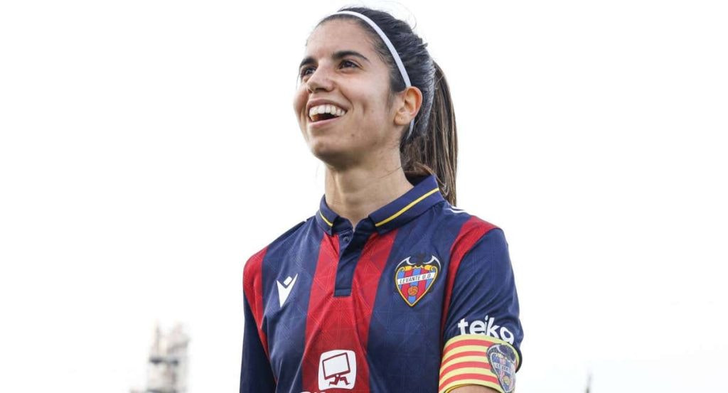 Alba Redondo, con el Levante.