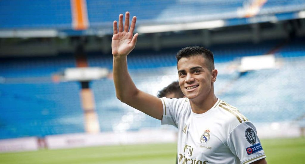 Reinier Jesús, en su presentación con el Real Madrid en 2020.