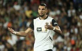 Rafa Mir, en el último partido del Valencia ante el Villarreal.