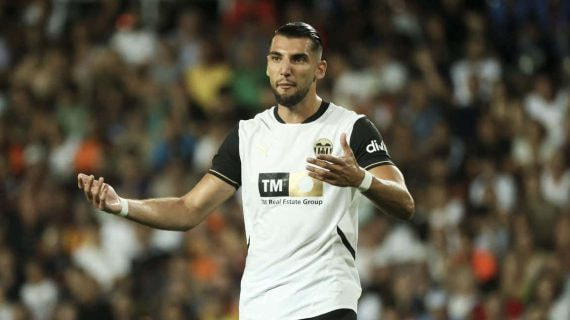 Rafa Mir, en el último partido del Valencia ante el Villarreal.