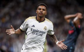 Rodrygo celebra su gol al Manchester City en la Champions 2023-24.