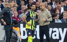 Gündongan charla con Pep.