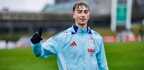 Huijsen, con la selección española.