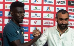 Baba, en su presentación con el Almería.