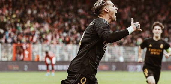 Iker Bravo celebra un gol esta temporada.